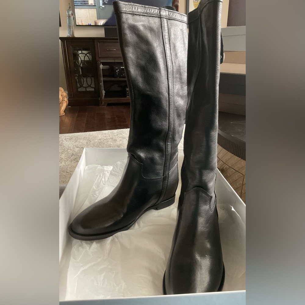 Black Leather Knee-High Italian Riding Boots